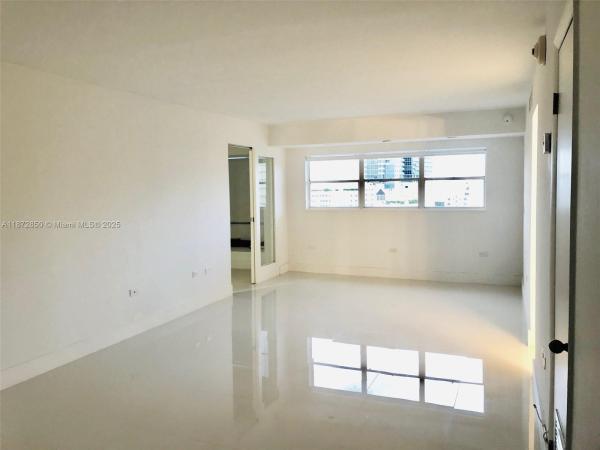 Octagon Towers, 1881 Washington Ave #11D, Miami Beach, Florida 33139, image 1