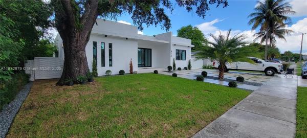 Miami, Florida 33166, image 1
