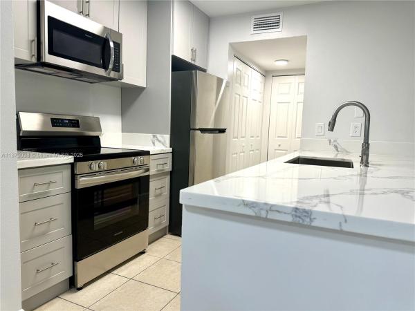 15770 SW 106th Ter #105, Unincorporated Dade County, Florida 33196, image 1