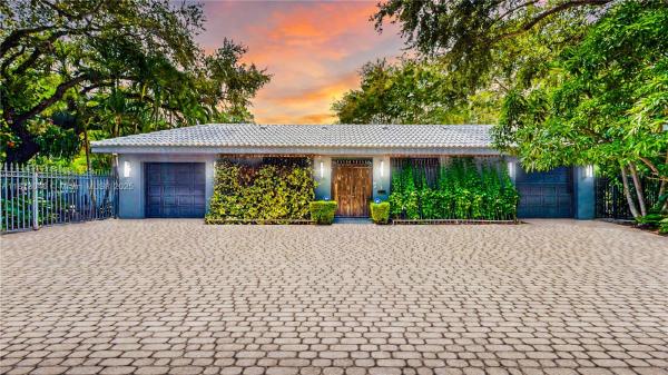 W H Snipes, 2101 Tigertail Ave, Miami, Florida 33133, image 1