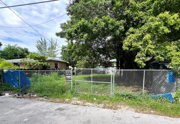 Little River Gardens, 7552 NE Miami Ct, Miami, Florida 33138, image 1