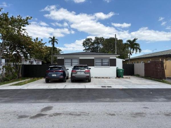 Pinehurst Villa, 27 NW 48th Pl #2, Miami, Florida 33126, image 1