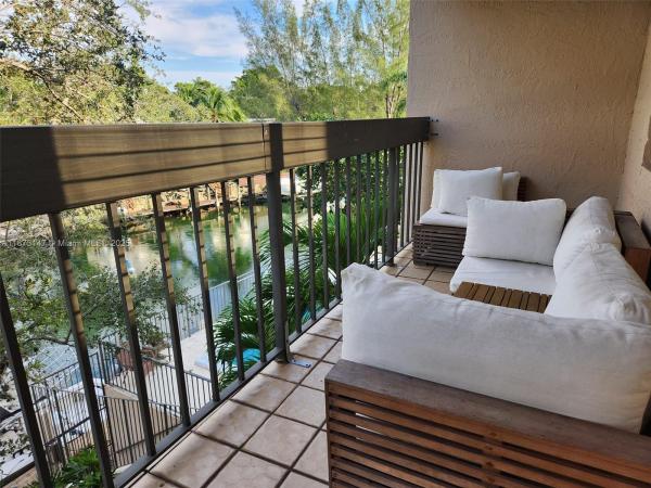 Futura Sansovino, 5201 Orduna Dr #14, Coral Gables, Florida 33146, image 1