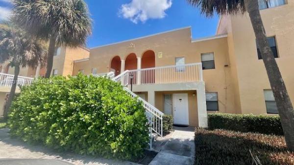 Villas At Lakeview, 5200 NW 31st Ave #62, Fort Lauderdale, Florida 33309, image 3