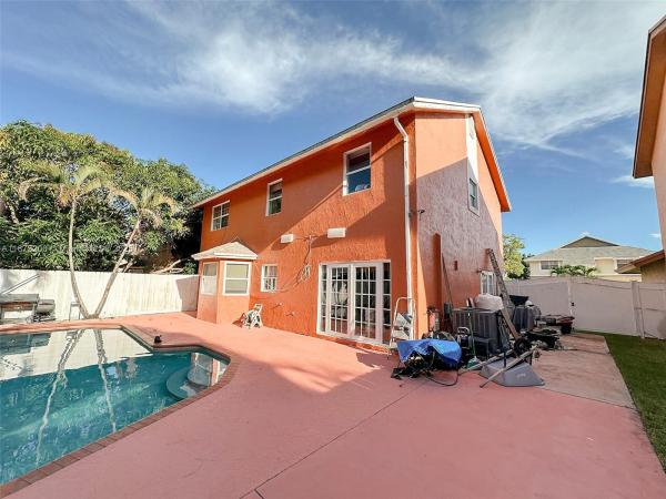Lakeside Key, 9731 SW 13th St, Pembroke Pines, Florida 33025, image 1
