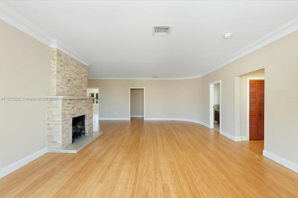 Altos Del Mar, 9457 Carlyle Ave, Surfside, Florida 33154, image 1
