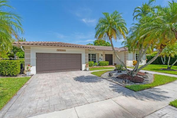 Bonaventure Lakes, 16561 Royal Poinciana Dr, Weston, Florida 33326, image 2