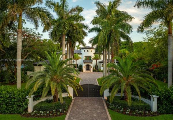 Helms Country Estates, 6080 SW 104th St, Pinecrest, Florida 33156, image 1