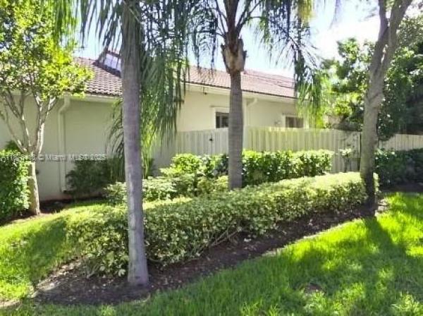 West Lake Village, 1140 Lidflower St, Hollywood, Florida 33019, image 3