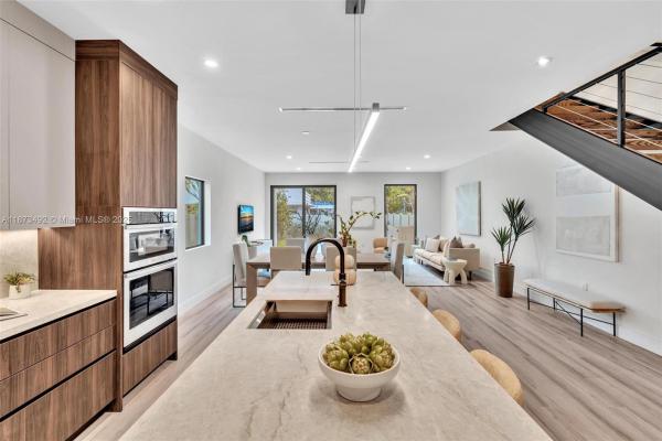 East Shenandoah, 1387 SW 22nd Ter, Miami, Florida 33145, image 2