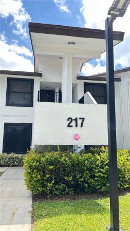 Lake Pointe, 217 Lake Pointe Dr #202, Oakland Park, Florida 33309, image 1