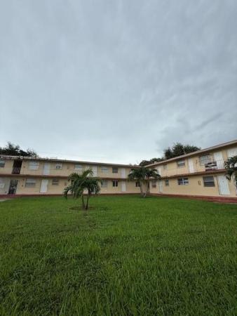 2551 NW 13 St 10, Miami, Florida 33125, image 1