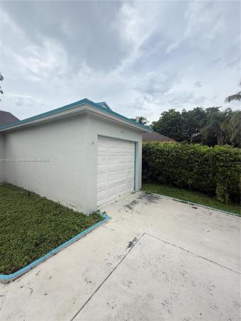 Villas Of Palm Bay, 769 SW 8th Ter, Florida City, Florida 33034, image 2