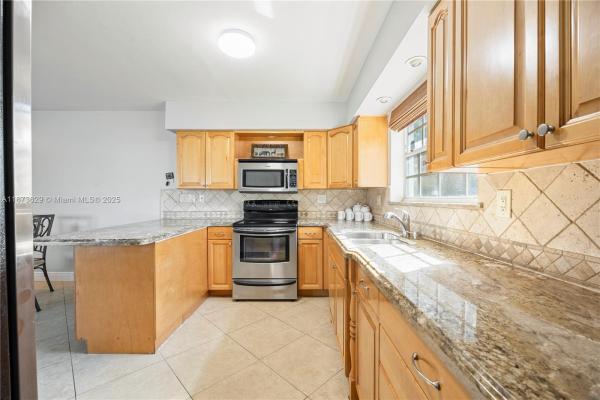 Westgate Lake Manors, 4200 NW 2nd St, Plantation, Florida 33317, image 1