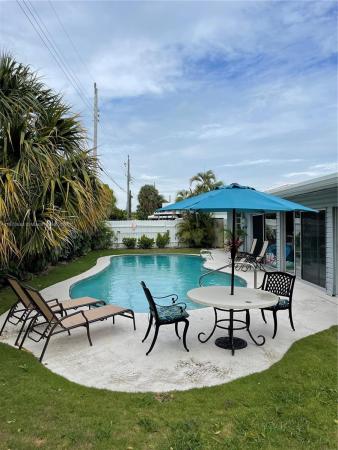 Yacht Harbor Manor, 1241 Manor Dr, Riviera Beach, Florida 33404, image 1