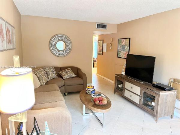 2042 Newcastle C, Boca Raton, Florida 33434, image 3