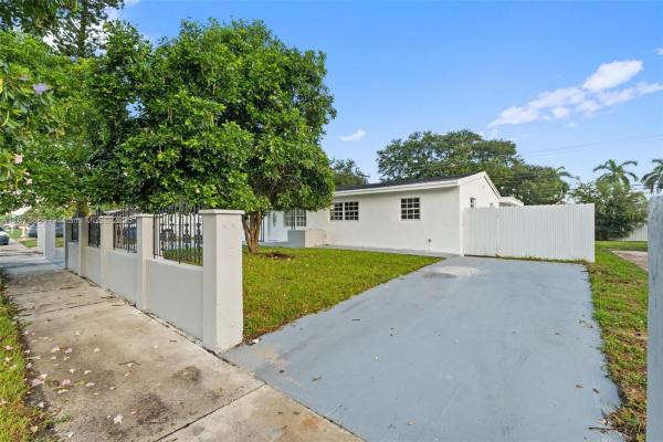 Myrtle Grove, 2981 NW 174th St, Miami Gardens, Florida 33056, image 3