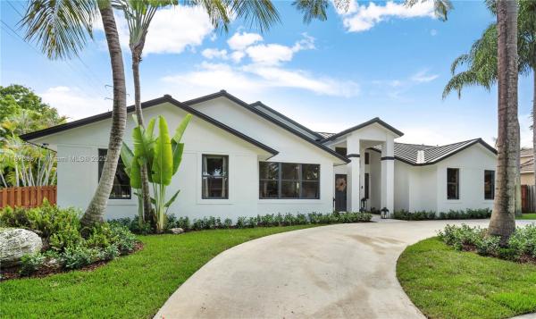 Be-Car, 8910 SW 160th St, Palmetto Bay, Florida 33157, image 1