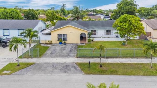 26023 SW 133rd Pl, Homestead, Florida 33032, image 1