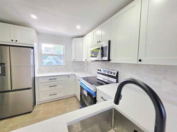 Royal Park, 108 Royal Park Dr #2H, Oakland Park, Florida 33309, image 1
