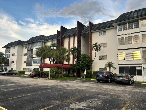 Castle Gardens, 4740 NW 21st St #306, Lauderhill, Florida 33313, image 1