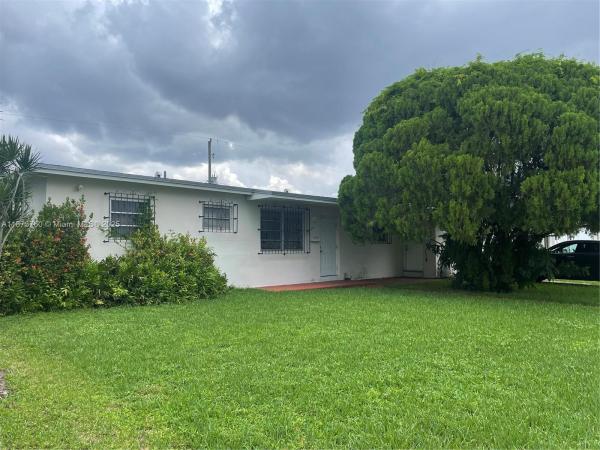 4212 SW 98th Ave, Miami, Florida 33165, image 1