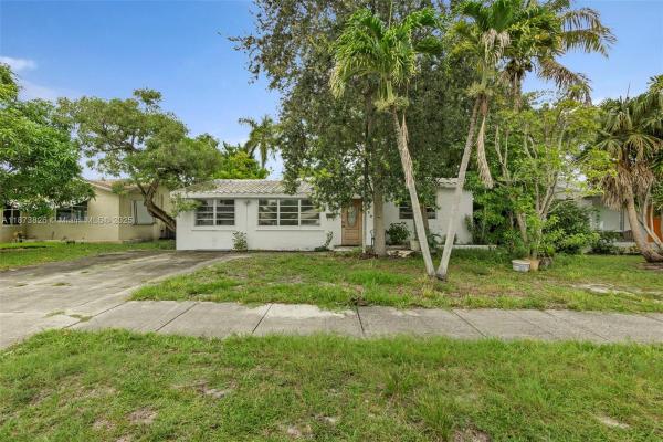 Park Road Manor, 3229 Cleveland St, Hollywood, Florida 33021, image 1