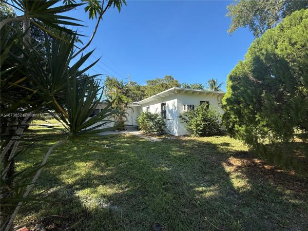 Oak Ridge Park, 1503 NE 128th St #1+2, North Miami, Florida 33161, image 1