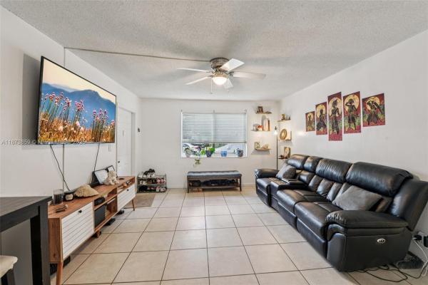 Paradise Gardens 3, 2210 Taylor St #101, Hollywood, Florida 33020, image 1