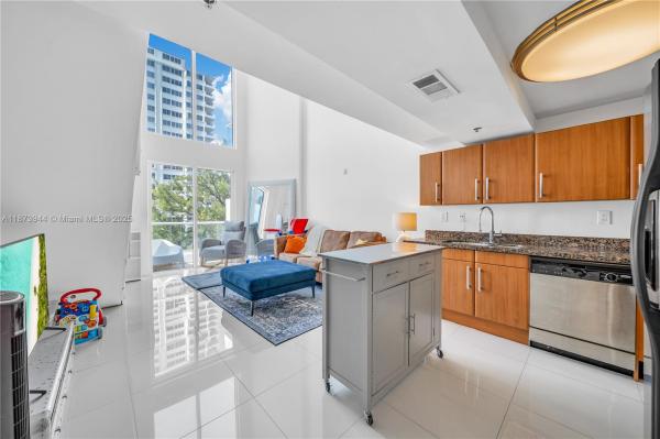 Casablanca Villas, 6362 Collins Ave #506, Miami Beach, Florida 33141, image 1