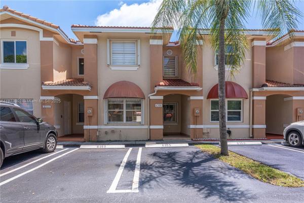 Kendale Lakes No HOA, 6355 SW 138th Path, Kendale Lakes, Florida 33183, image 2