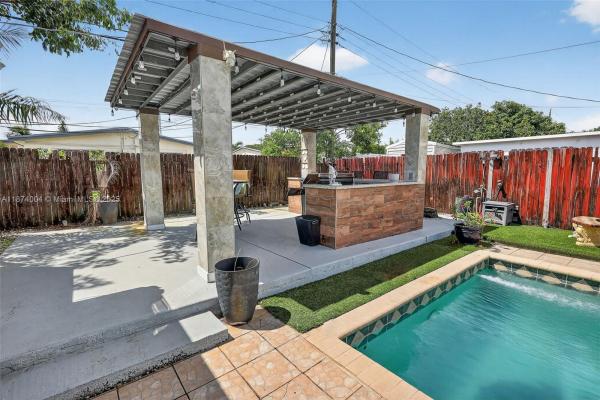 Heritage Homes, 7120 Wilson St, Hollywood, Florida 33024, image 1