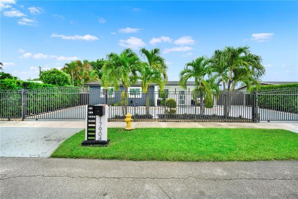 Palm Springs North Residential, 17904 NW 78th Pl, Palm Springs North, Florida 33015, image 2