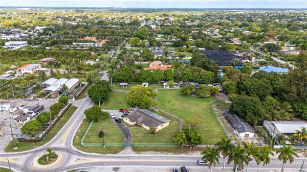 Bird Road Farmsites, 12201 SW 47th St, Kendale Lakes, Florida 33175, image 2