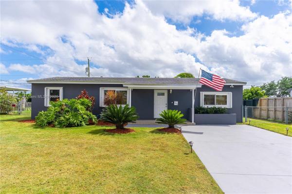 1430 NE 11th St #1430, Unincorporated Dade County, Florida 33033, image 1