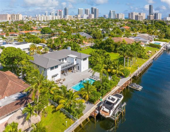 Golden Isles, 461 Poinciana Dr, Hallandale Beach, Florida 33009, image 1