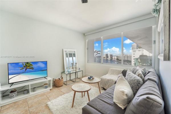 Mirador South 1000, 1000 West Ave #PH22, Miami Beach, Florida 33139, image 1