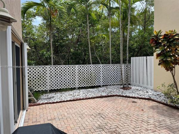 West Lake Village, 1095 Weeping Willow Way, Hollywood, Florida 33019, image 2