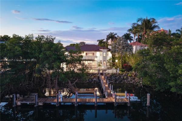 Cocoplum, 277 Veleros Ct, Coral Gables, Florida 33143, image 1