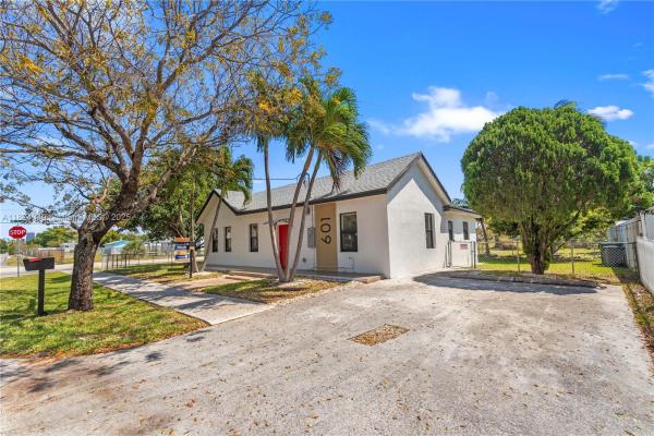 Glendale Lawns, 601 SW 1st St 0, Hallandale Beach, Florida 33009, image 1