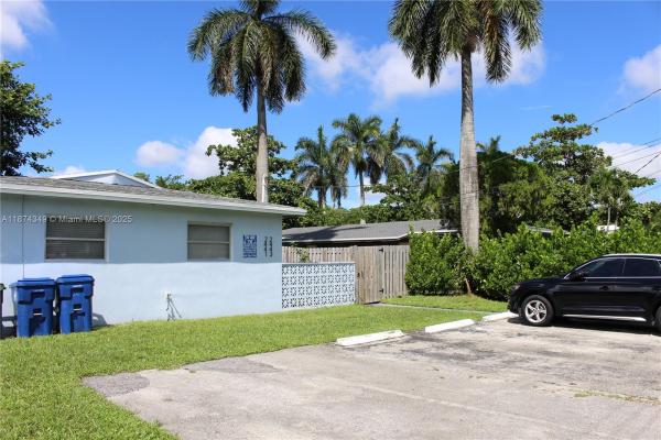 Boniello Villas, 2441 NW 9th Ter #1, Wilton Manors, Florida 33311, image 1