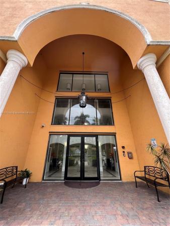 9300 Fontainebleau Blvd #E101, Unincorporated Dade County, Florida 33172, image 1