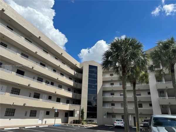 Celebrity Point, 15969 NW 64th Ave #507, Miami Lakes, Florida 33014, image 1