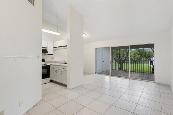 9167 SW 138th Pl, The Hammocks, Florida 33186, image 2