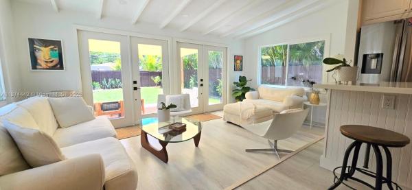 Croissant Park River, 712 SW 9th St, Fort Lauderdale, Florida 33315, image 1