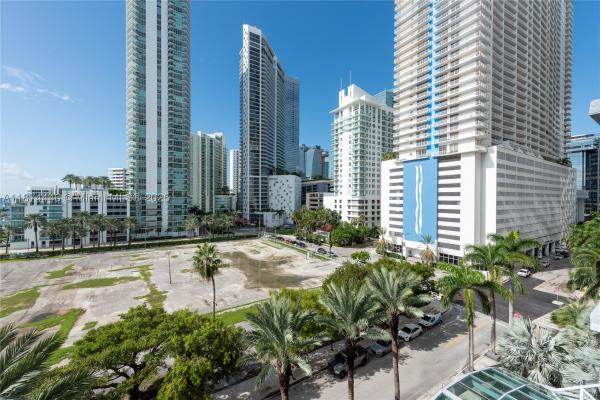 The Mark On Brickell, 1155 Brickell Bay Dr #609, Miami, Florida 33131, image 1