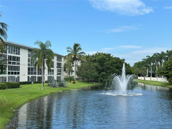 Antigua Village, 2501 Antigua Ter #D2, Coconut Creek, Florida 33066, image 1