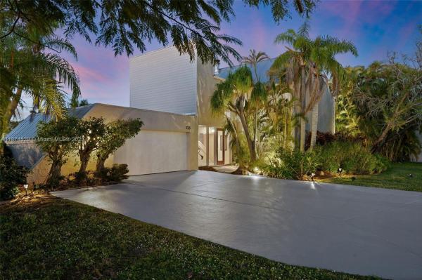 Cape Coral, 725 El Dorado Pkwy W, Cape Coral, Florida 33914, image 1