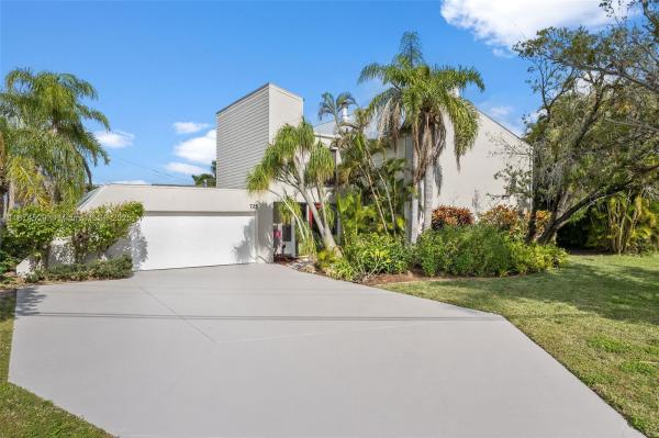 Cape Coral Residential, 725 El Dorado Pkwy W, Cape Coral, Florida 33914, image 3