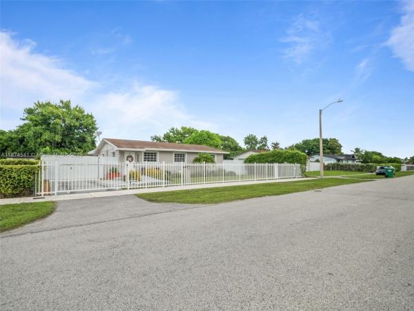11341 SW 203rd Ter, Miami, Florida 33189, image 1
